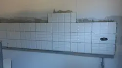 Як пакласці плітку на кухні фартух фота