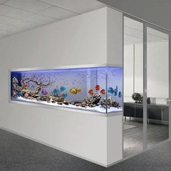 Aquarium as a partition in an apartment photo