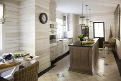 Wood-effect wallpaper in the kitchen interior