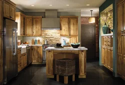 Wood-effect wallpaper in the kitchen interior