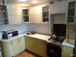 Corner kitchen 2x2 photo design