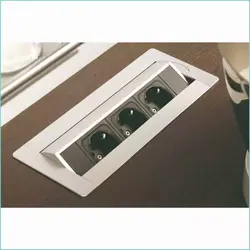 Mətbəx fotoşəkili üçün quraşdırılmış rozetka