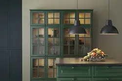 Интерьердегі фотосуретте Budbin IKEA ас үйінің жасыл түсі