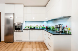 Modern corner kitchens with apron photo