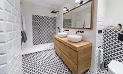 Ақ фотосуреті бар ванна бөлмесінің ағашы