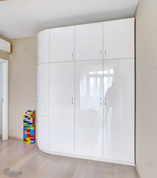 Wardrobe in the bedroom photo white gloss