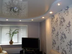 Install suspended ceilings in an apartment photo
