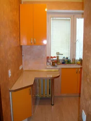 Design of a small kitchen 6 meters photo with a column