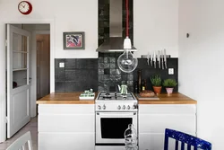 Kitchen design with freestanding stove