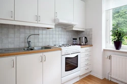 Kitchen design with freestanding stove