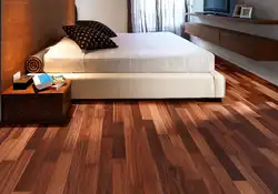Yataq otağı fotoşəkilində müasir döşəmə