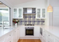 Тарҳи Акс Пешдомани Ошхона Бо Countertop Сафед