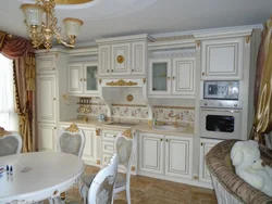 Венецианский интерьер кухни