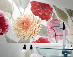 Bathroom Tile Design With Flowers