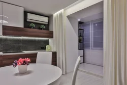 Balkon dizayni bilan oshxona zali