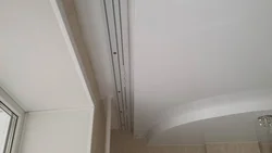 Натяжной Потолок Фото В Гостиной Карнизы