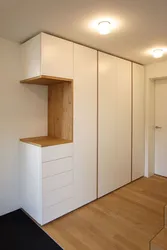 Cabinets in the hallway up to the ceiling photo design