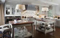 Люстраҳо барои ошхона дар услуби Provence дар акси дохилӣ