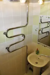 Hide bathroom pipes in Khrushchev photo