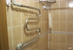 Xruşşov fotosunda hamam borularını gizlət