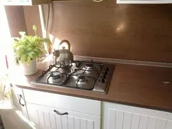 Mətbəx fotoşəkilində qaz sobasını necə quraşdırmaq olar