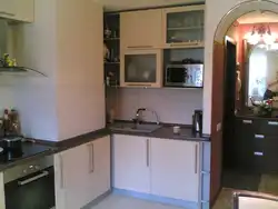 Kitchen Design With Box On The Right