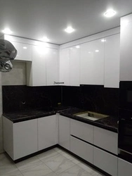 Акси Ошхона Бо Countertop Сиёҳ Ва Яхдон Сиёҳ