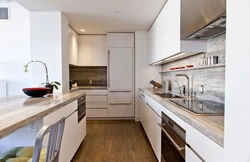 Тарҳи splashback ошхона дар сабки муосир дар рангҳои равшан