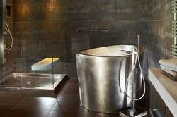Metal bathtub design