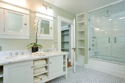 Bathroom design with built-in furniture