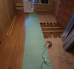 Making Floors In An Apartment Photo