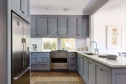 Gray classic kitchen photo in the interior
