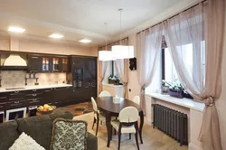 Интерьер штор на кухню в коричневом цвете