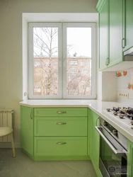 Кухонные Гарнитуры На Маленькие Кухни Окнами Фото