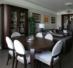 How to put a table in the living room photo