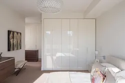Bedroom design closet to ceiling