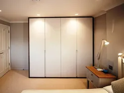 Ceiling closet design for bedroom