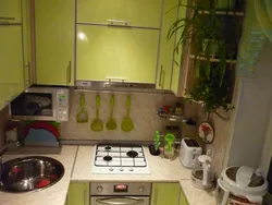 Xruşşovda Mikrodalğalı Soba Ilə Mətbəx Dizaynı