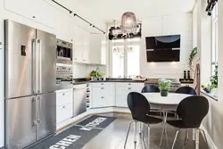 Refrigerator color in kitchen interior