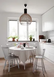 Kiçik bir mətbəx üçün dəyirmi daxili