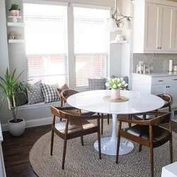 Round interior for a small kitchen