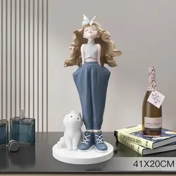 Фигурки для интерьера гостиной