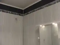 Ceiling skirting boards in the bathroom photo