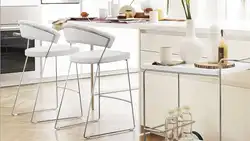 Табурет в интерьере кухни