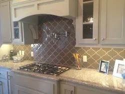 Arabesque tiles in the kitchen interior photo