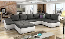 Interyerdə qonaq otağında P hərfi olan divan