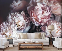 Yataq otağının interyerində peonies ilə divar kağızı