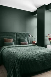 Bedroom design with emerald bed