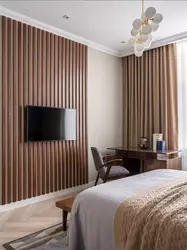 Decor with slats in the bedroom interior