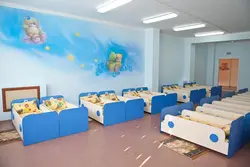 Decorating a bedroom in a kindergarten in photos